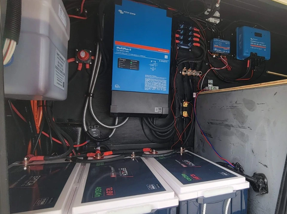 Momentum Upfitters Victron Energy System on a fifth wheel with Epoch lithium batteries